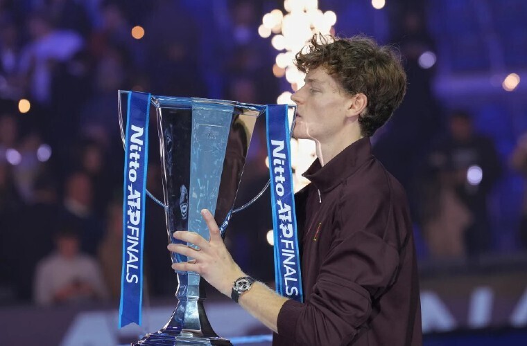 Синнер победил Алькараса и выиграл ATP Финал