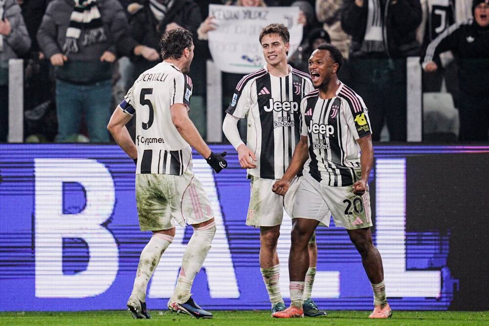Juventus beats Roma to re-enter title race