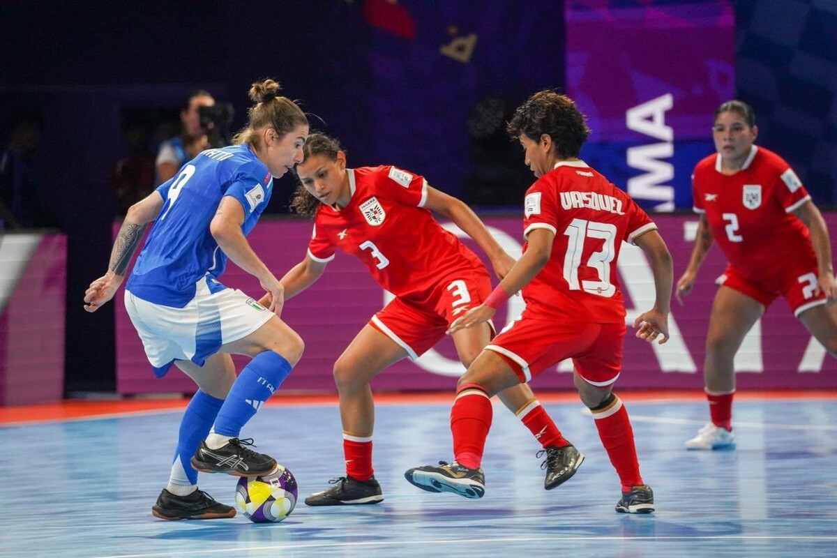 Италия разгромила Панаму со счетом 17:0 на женском чемпионате мира по мини-футболу