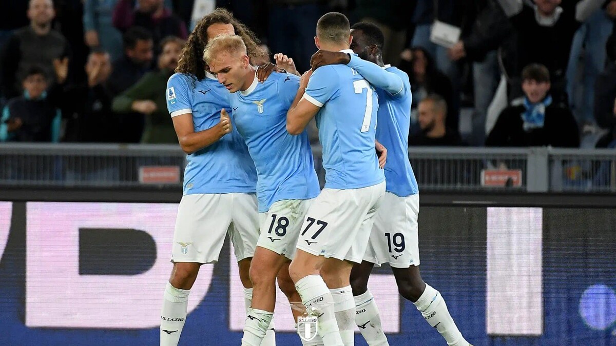 Лацио и Болонья вышли в четвертьфинал Кубка Италии