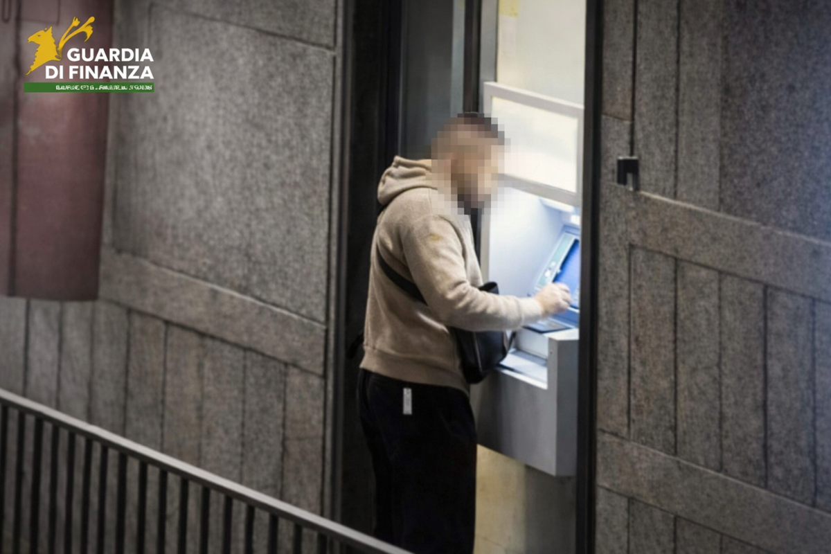 Italy dismantles AI fraud network for social benefits