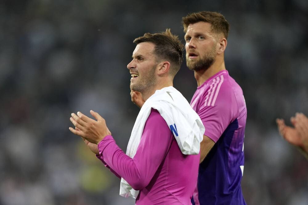 West Ham Striker Robbed in Milan