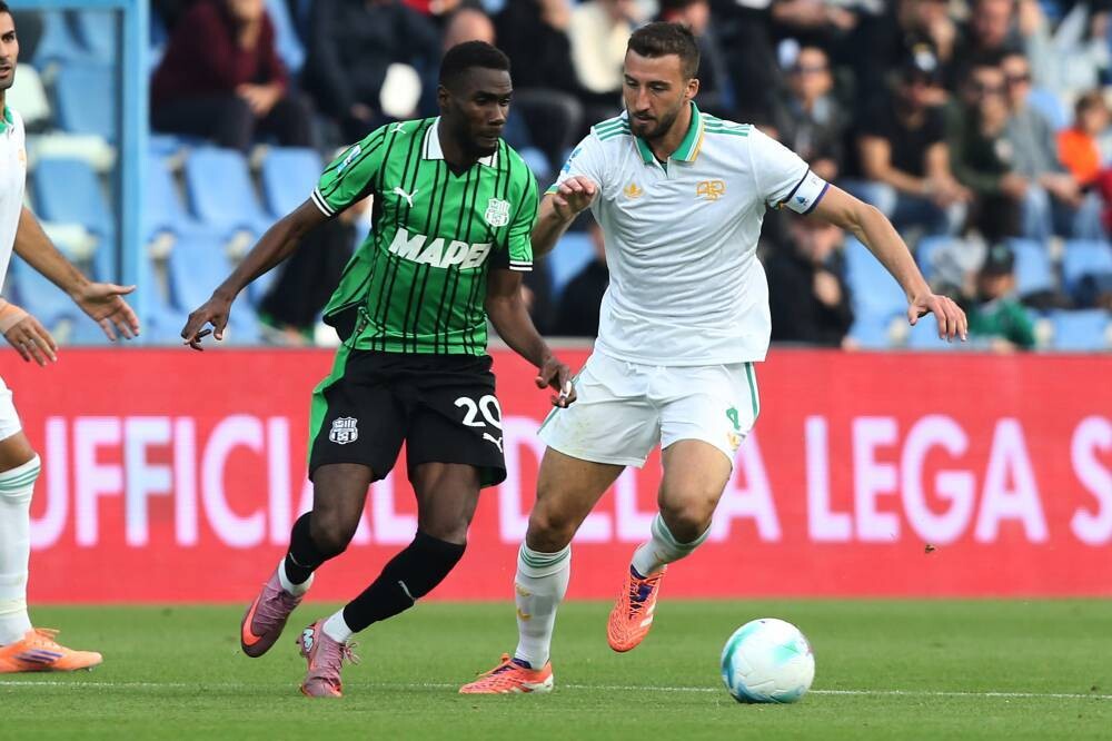 Italian Football Roundup: Roma, Juventus Win in Serie A