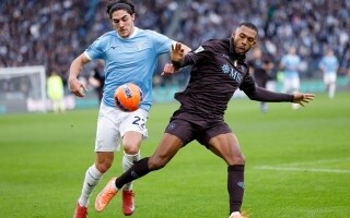 Napoli Beats Lazio to Move Temporarily into Second Place in Serie A