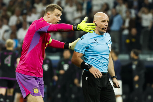 Szymon Marciniak to Referee Inter-Barcelona Match