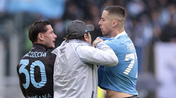 Conte breaks up fight between Napoli and Lazio players