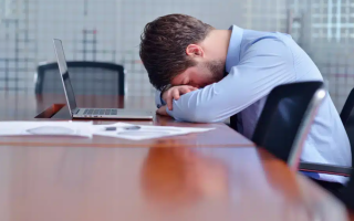 Italian Court Reinstates Worker Over Photo with Closed Eyes