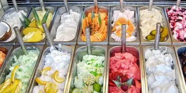 Милан рассматривает запрет на продажу мороженого и пиццы ночью