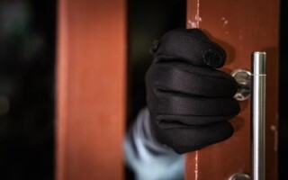 Вор пойман за чтением во время ограбления в Риме