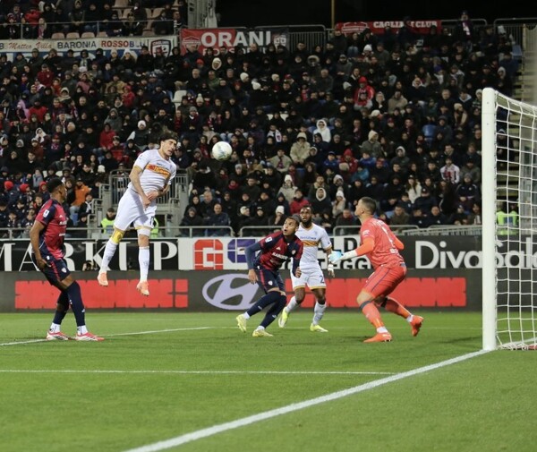 Lecce Defeats Cagliari in Serie A