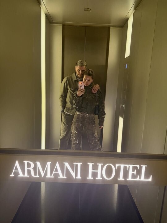 Mauro Icardi and La China Suárez Enjoy a Vacation in Milan